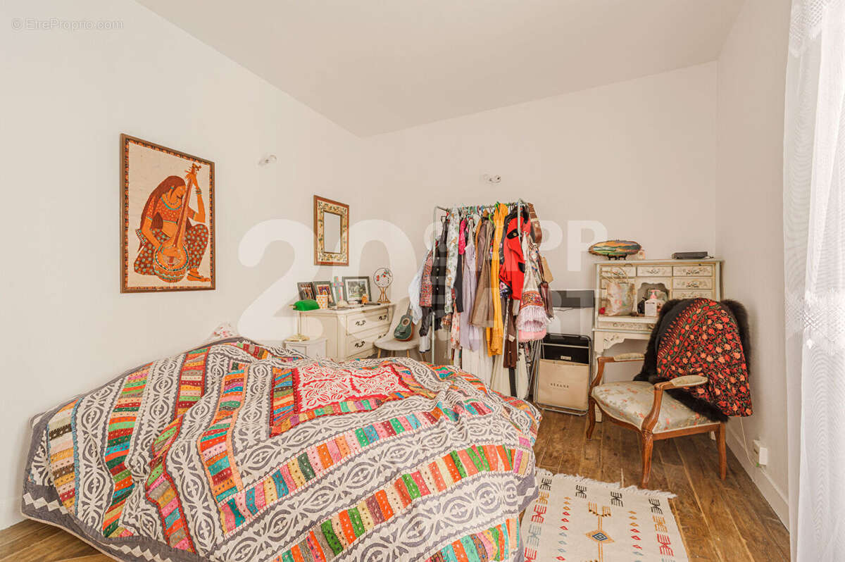 Appartement à PARIS-20E