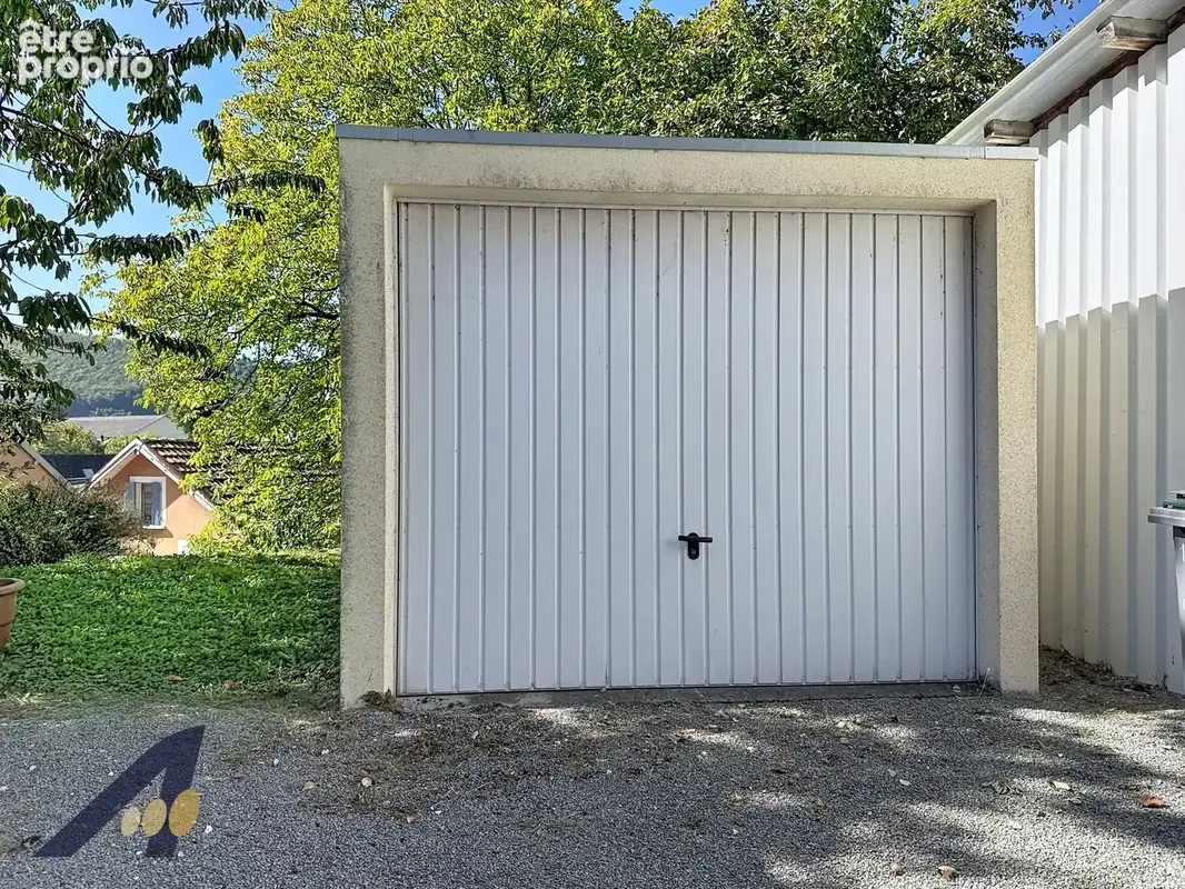 Bel appartement renove avec garage -cave et terrain privatif. - photo 7