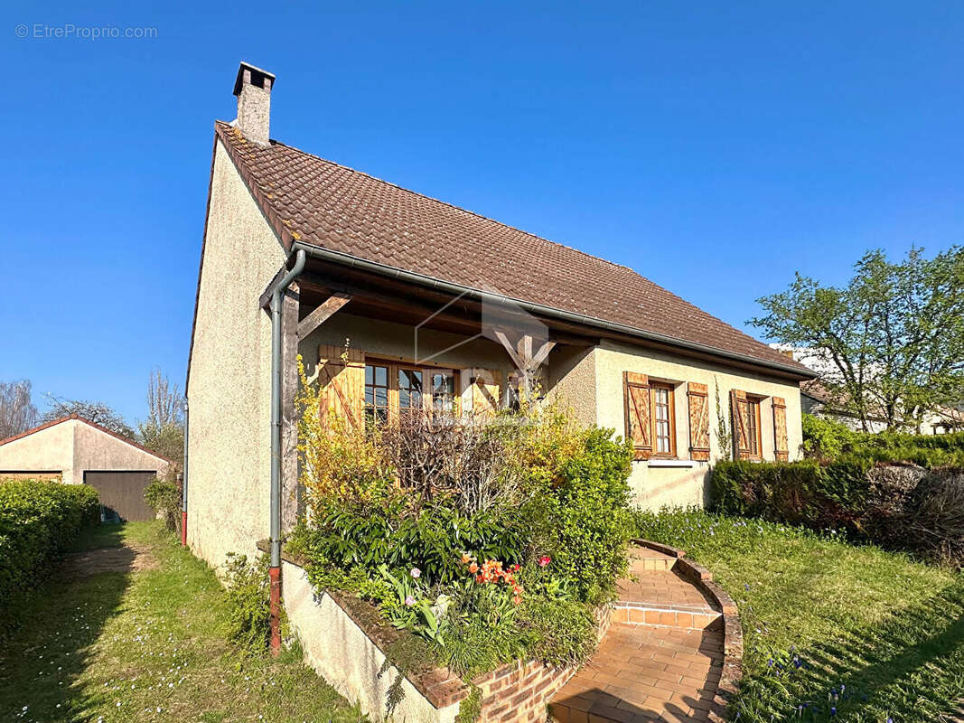 Maison à NEMOURS