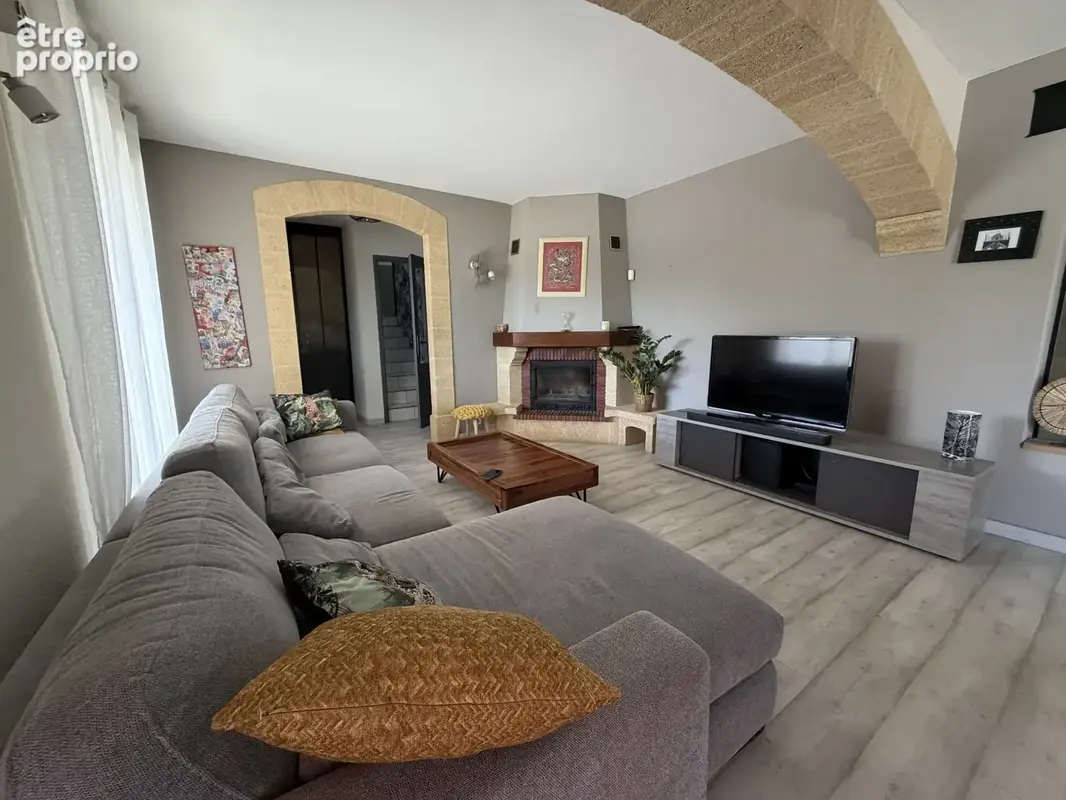 Grande villa avec piscine tous commerces à pieds - photo 8