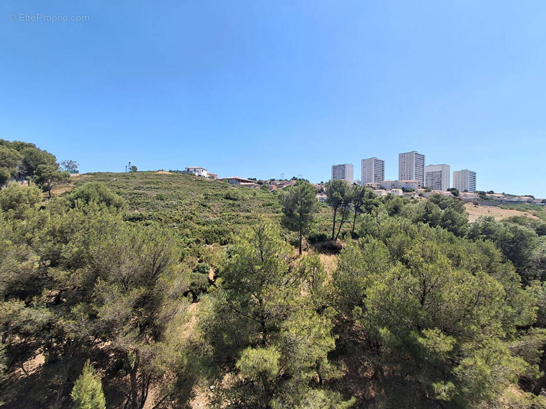Appartement à MARSEILLE-15E