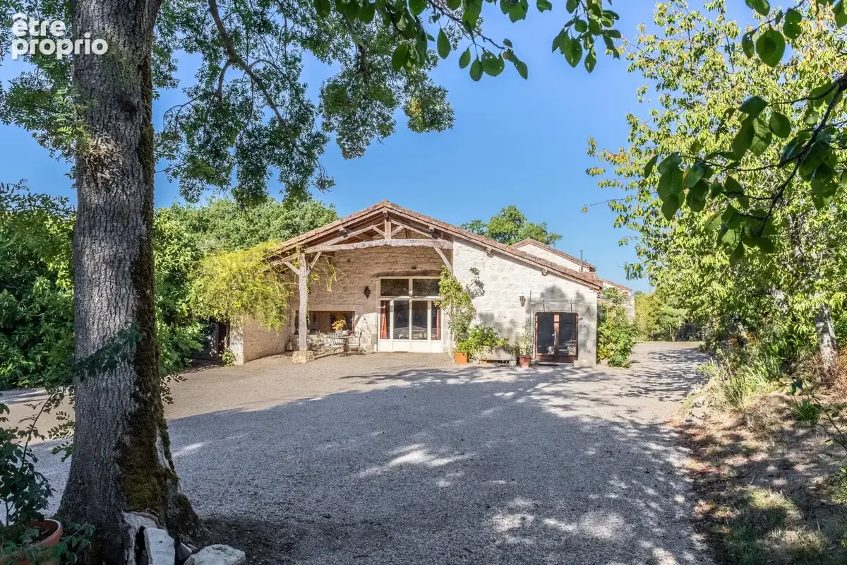 Maison de campagne avec annexe, piscine et terrain - photo 4