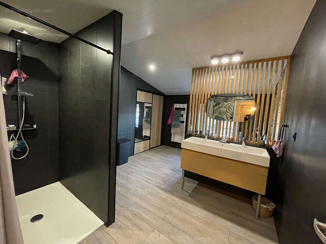 Maison à SAINT-ANDRE-DE-LA-MARCHE