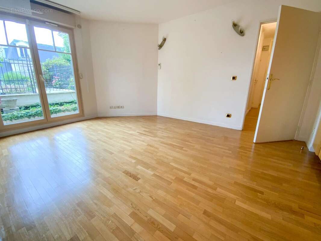 Appartement à LE RAINCY