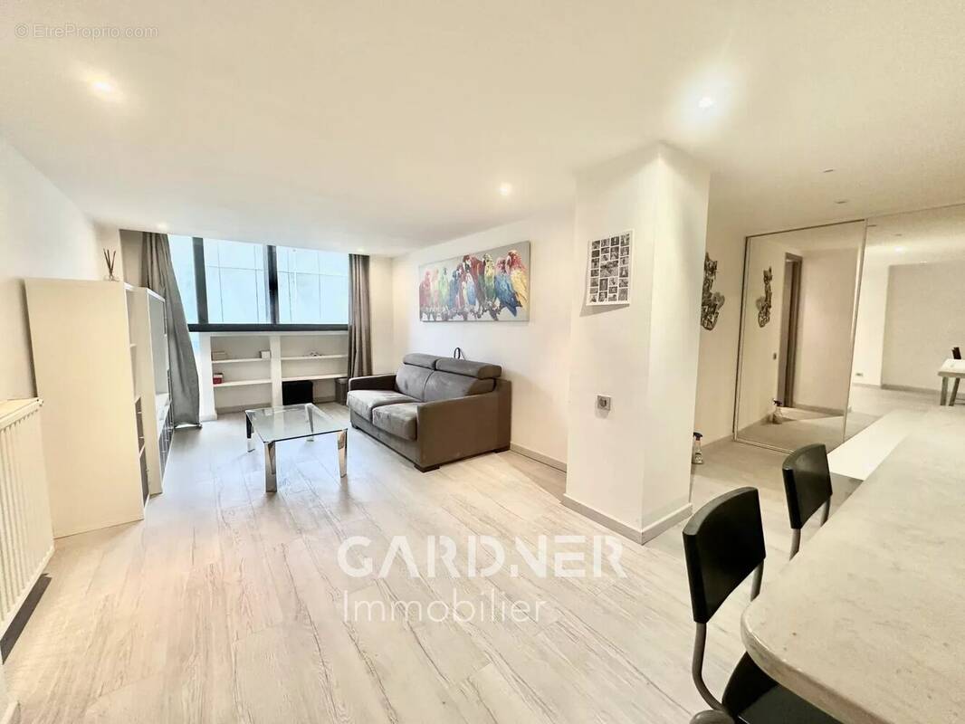 Appartement à MARSEILLE-10E