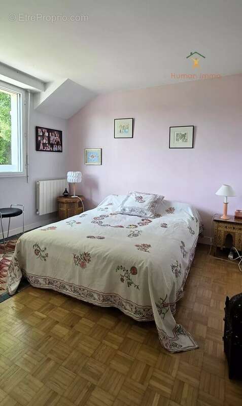 Maison à VERRIERES-LE-BUISSON