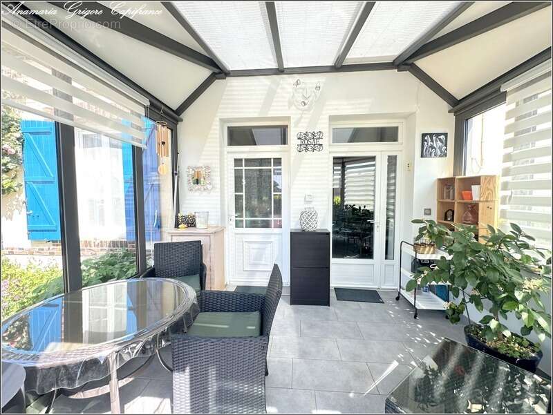 A vendre au centre de Landelles (28190) - longère rénovée de 165 m², 4 chambres, terrain clos de 900 m² - photo 11