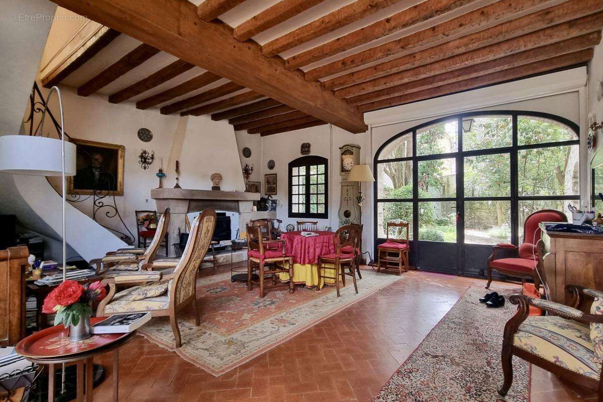 Maison à VAISON-LA-ROMAINE