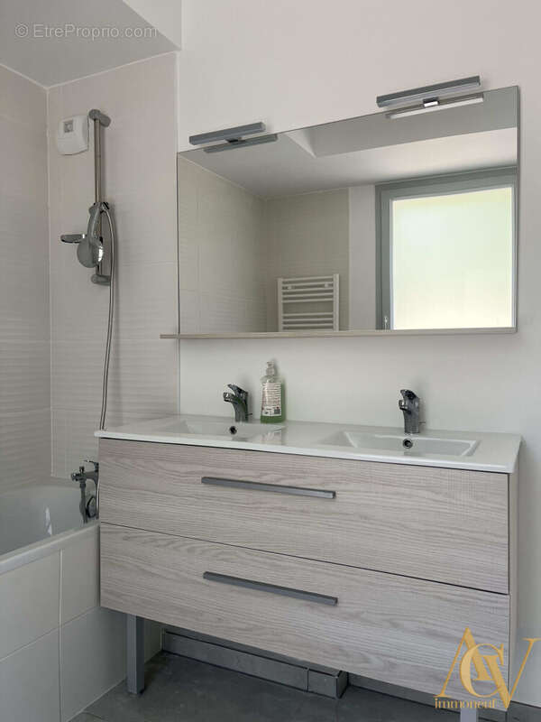 Duplex T4 esprit maison avec jardin- LA CIOTAT 3 - Appartement à LA CIOTAT