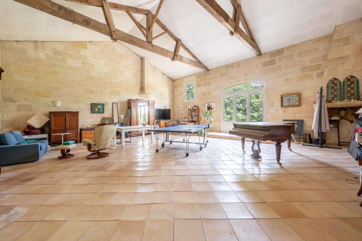 Maison à AMBES