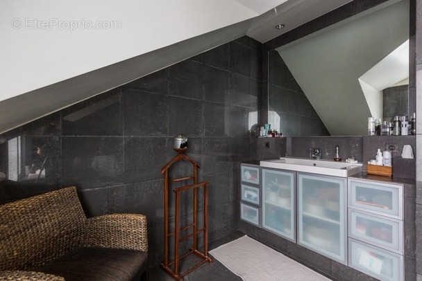 Maison à NEUILLY-SUR-SEINE