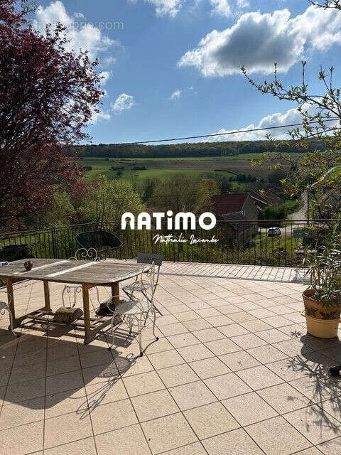 Maison à VILLEBERNY