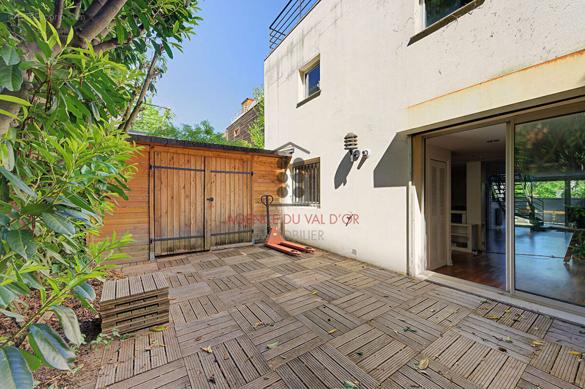 Maison à SURESNES