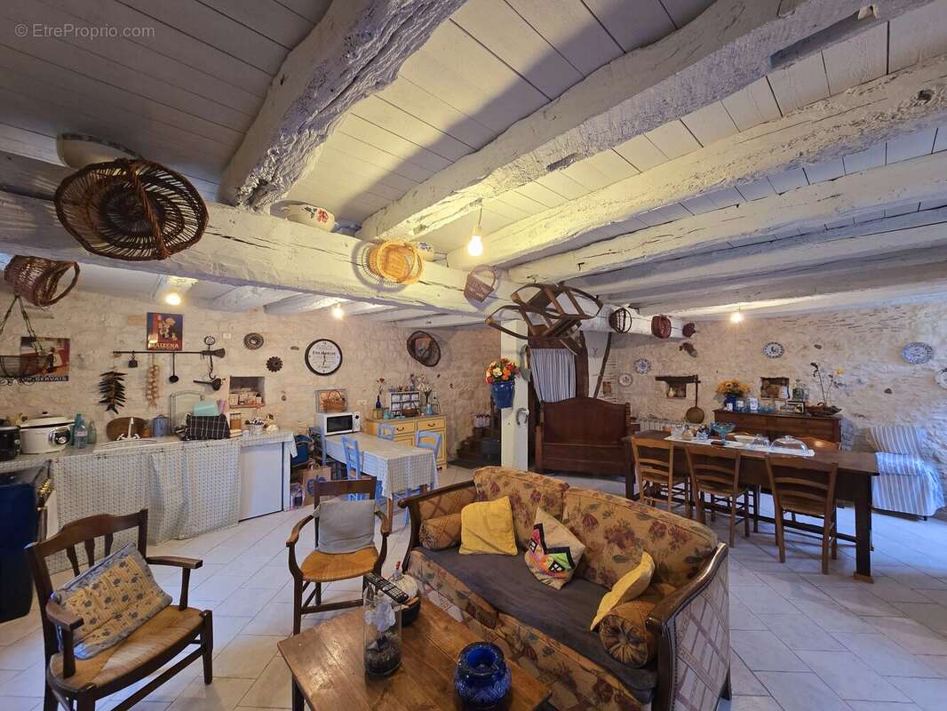 Belle maison de village en pierre avec propriété indépendante d'une chambre - photo 3