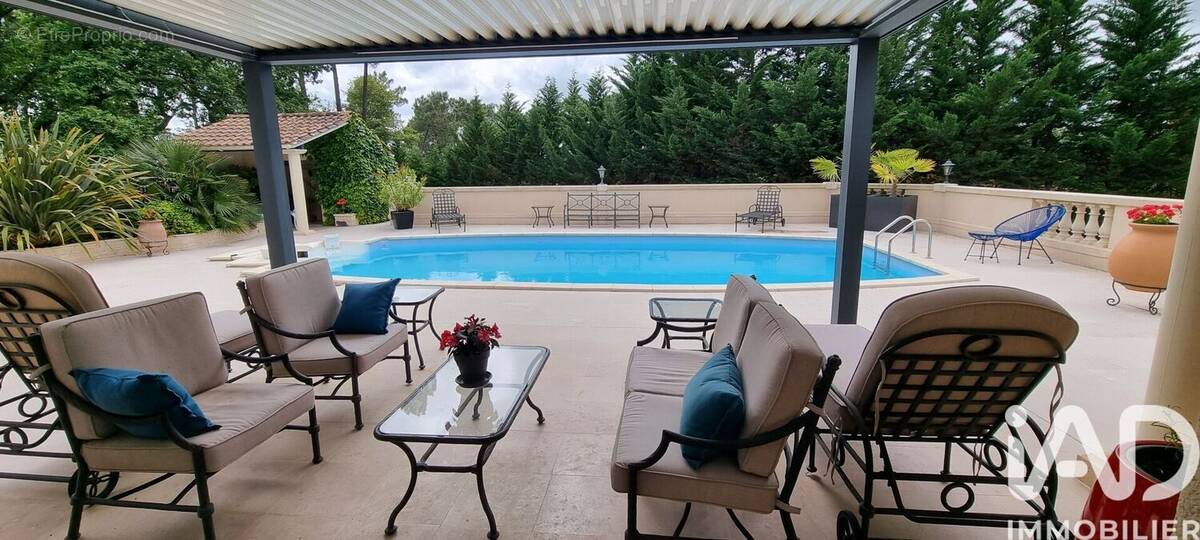 Photo 1 - Maison à CROIGNON