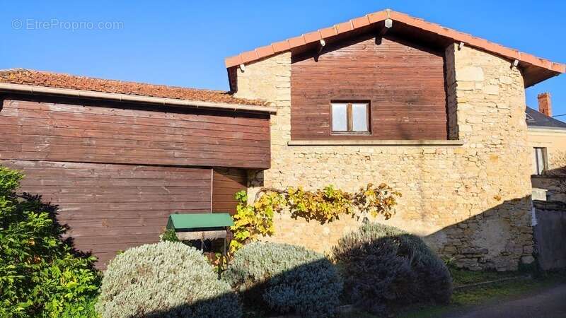 Maison de caractère-135 m2-Terrain-Brion près Thouet (79) - photo 5