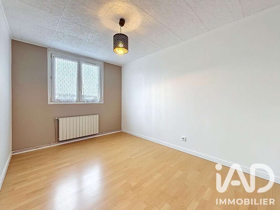 Photo 4 - Appartement à LIVRY-GARGAN