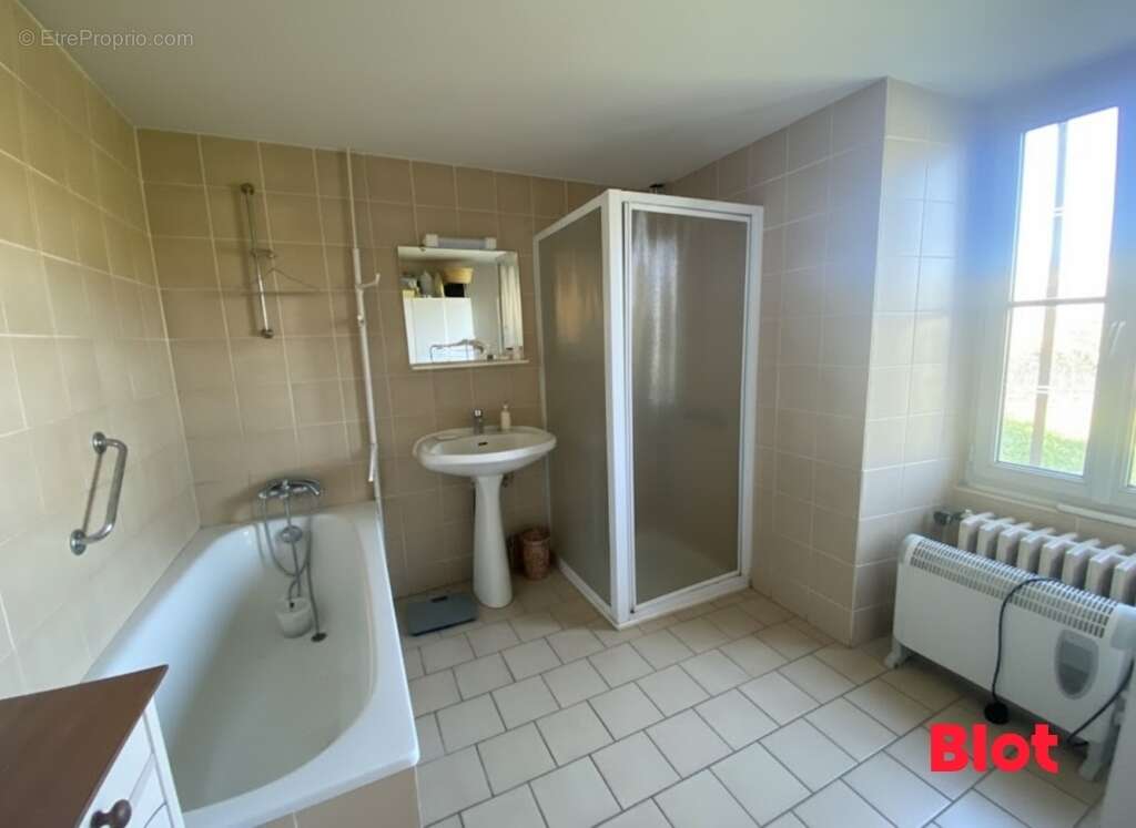 Maison à MARTIGNE-FERCHAUD