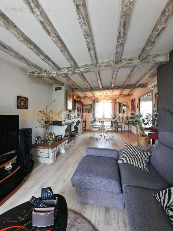 Maison à AUXONNE