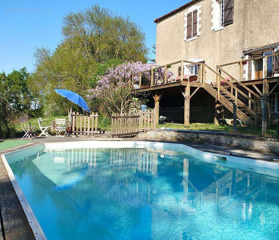Maison bourgeoise Divatte Sur Loire 7 pièces 234 m2 - photo 12