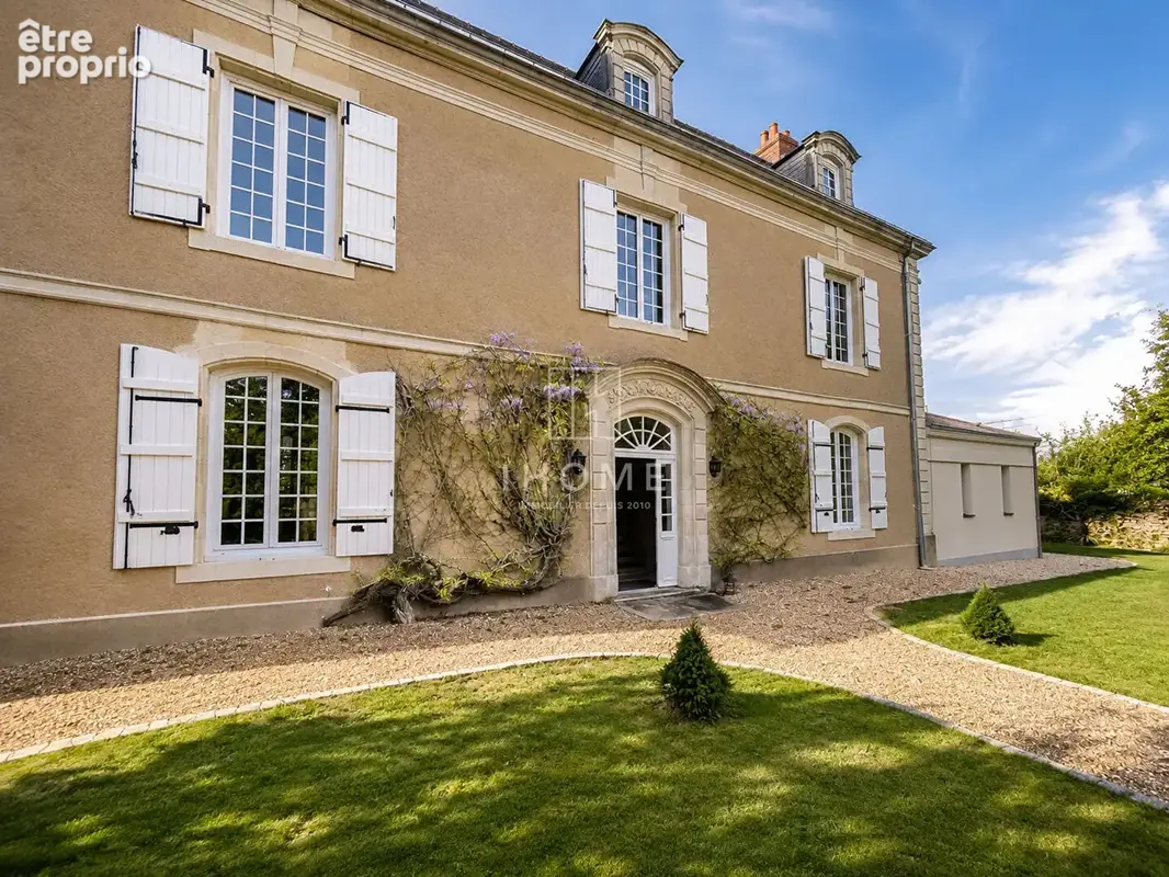 Maison de maitre Soulaire Et Bourg  7 pièce(s) 220 m2 - photo 2