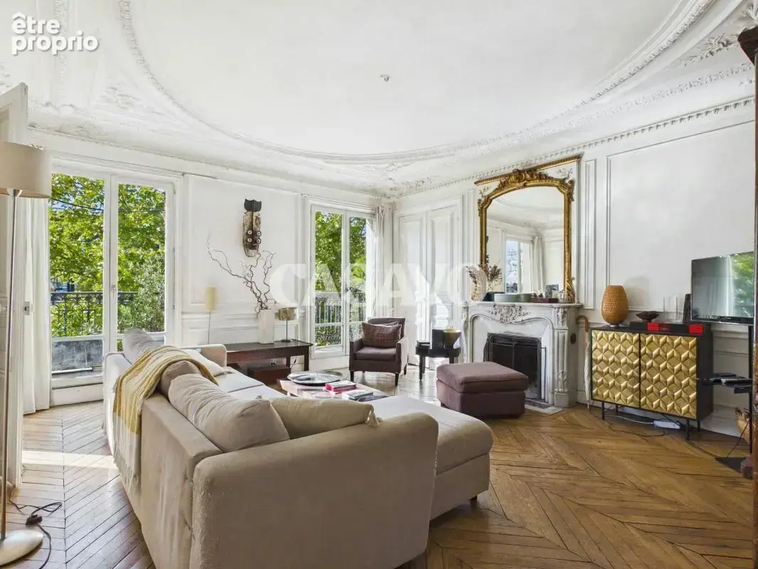 Vente Appartement 7 pièces de 146m² - 75018 Paris - photo 3