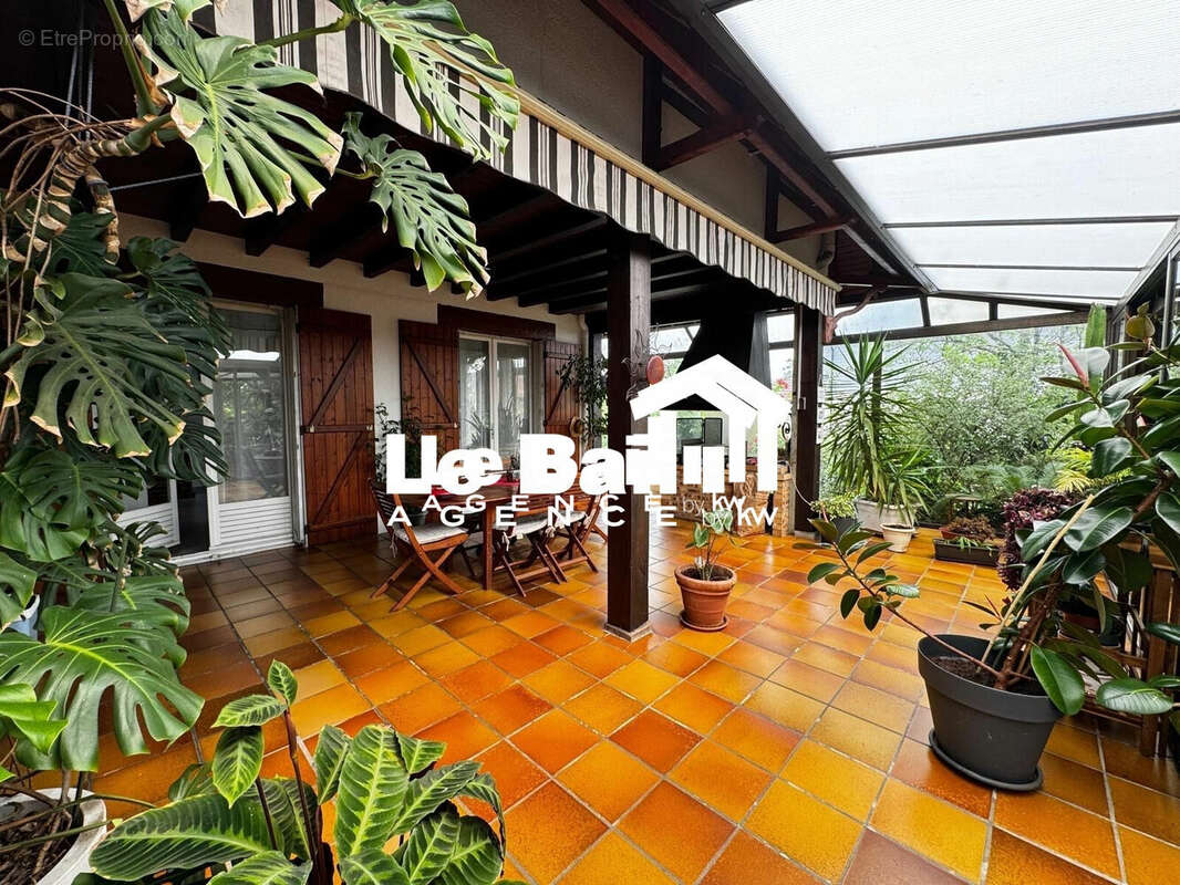 Maison à OSNY