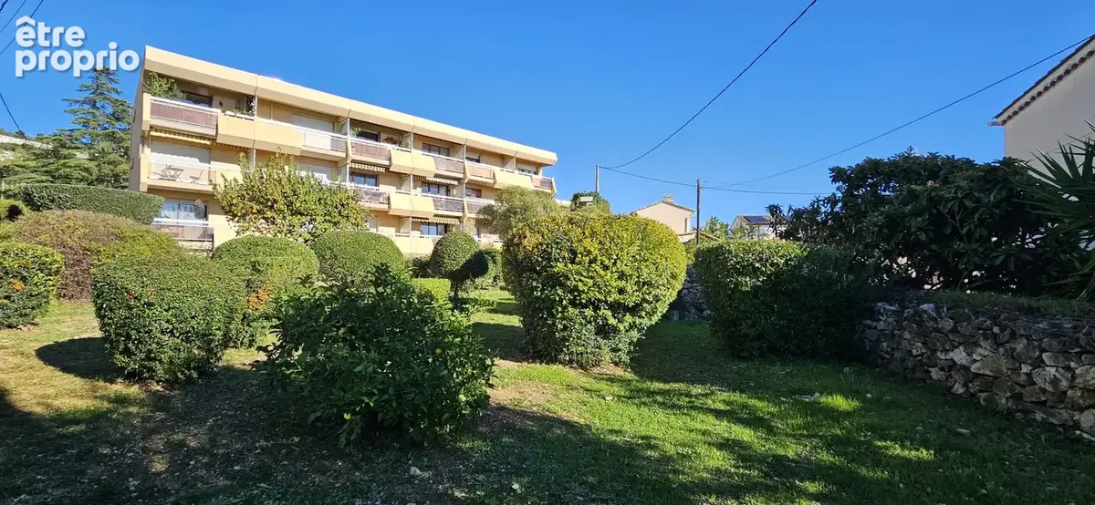 T2 lumineux de 49 m2 avec terrasse plein sud à Bandol   proche port et plages - photo 4