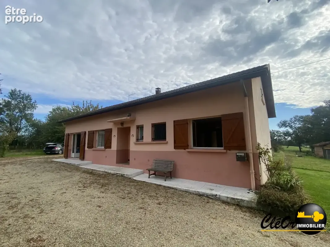 Photo Maison à Romenay au prix de 158 000€