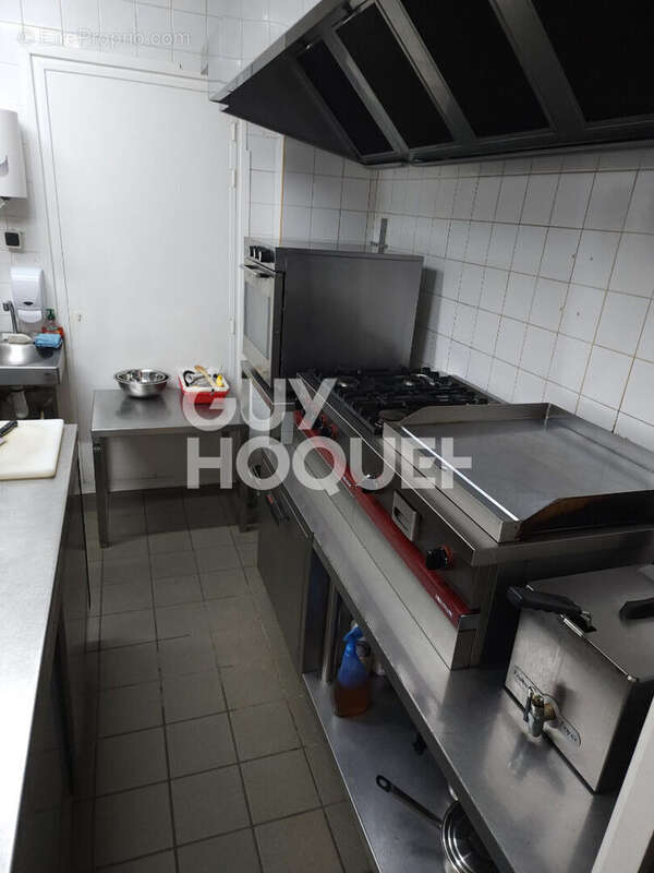 Commerce à CANET-EN-ROUSSILLON