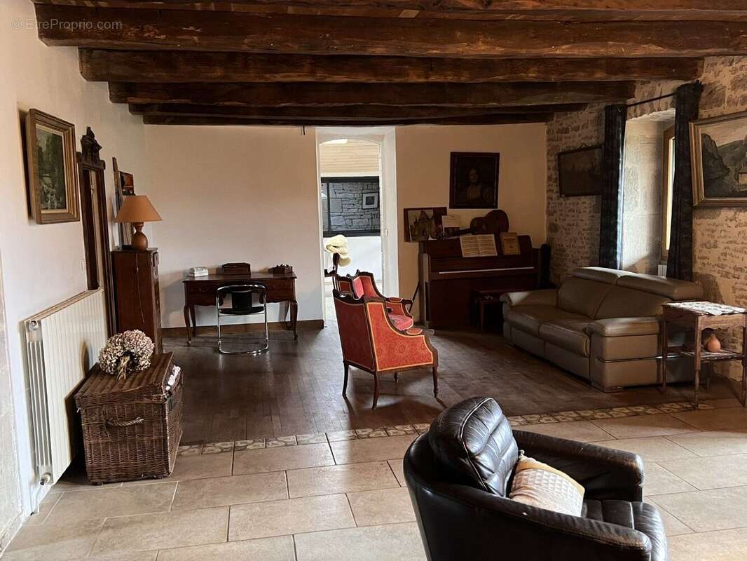 Maison à CAMBES