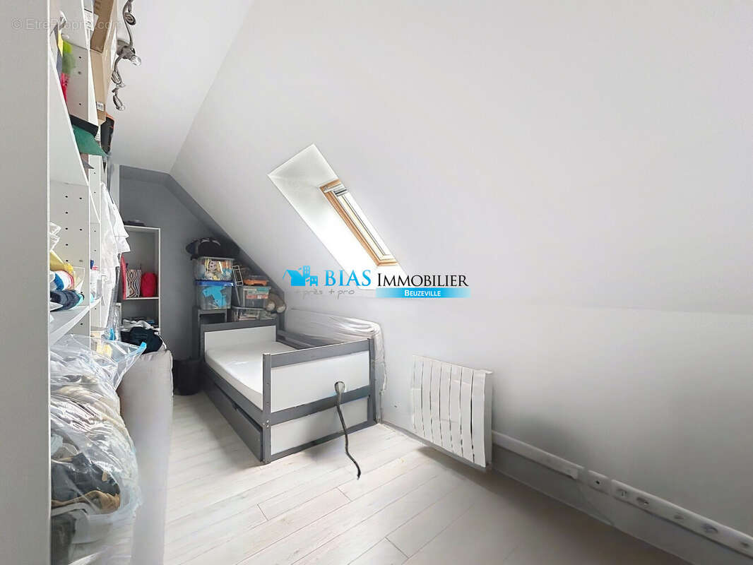 Maison à FIQUEFLEUR-EQUAINVILLE