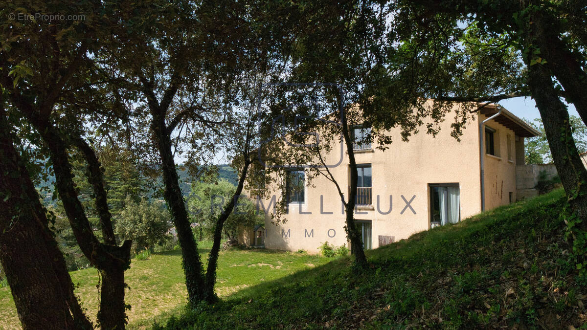 Maison à SAINT-PERAY