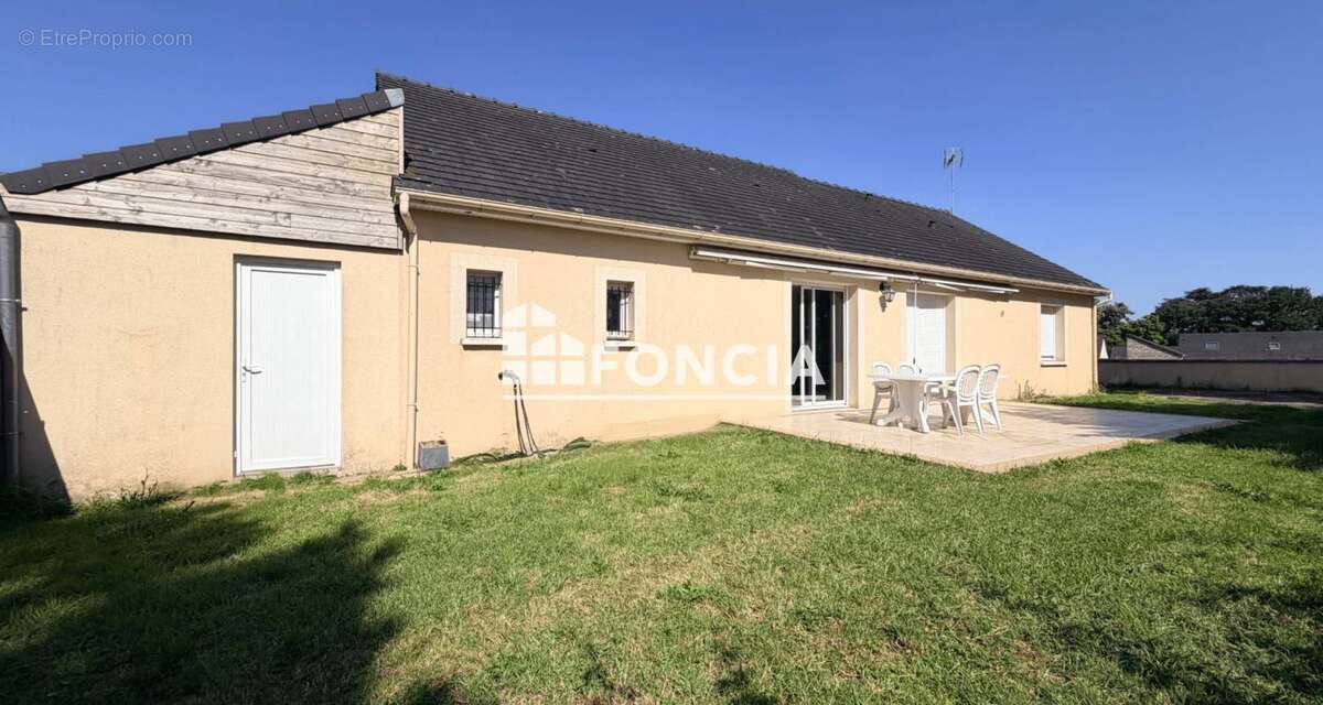 Maison à SABLE-SUR-SARTHE