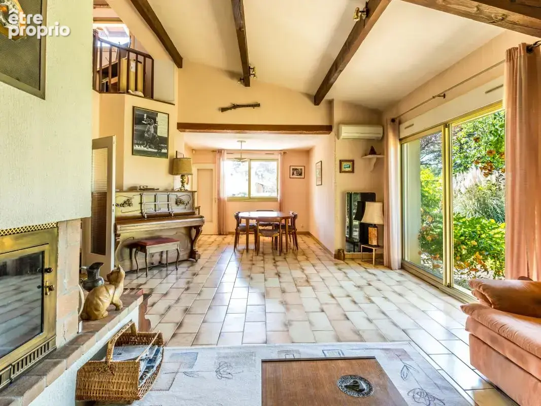 Maison 6 pièces 180 m² à vendre à Saint-Cyr-Au-Mont-D'or (69450) - photo 3
