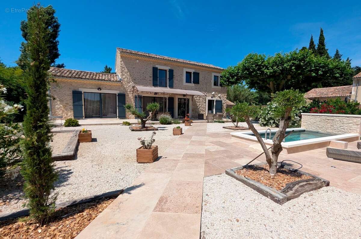 Maison à CHEVAL-BLANC