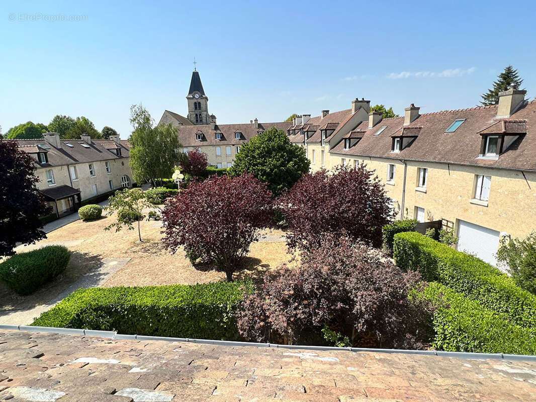 Appartement à SAINT-NOM-LA-BRETECHE