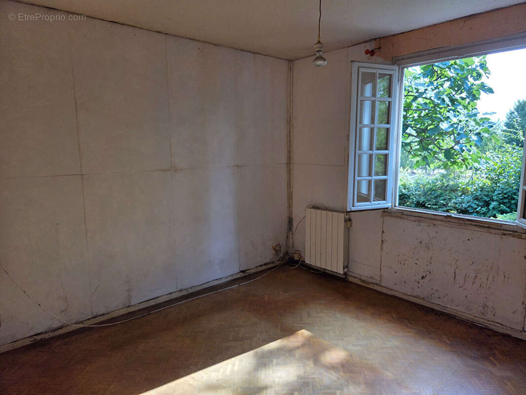 Maison à SAINT-BENIN-D&#039;AZY