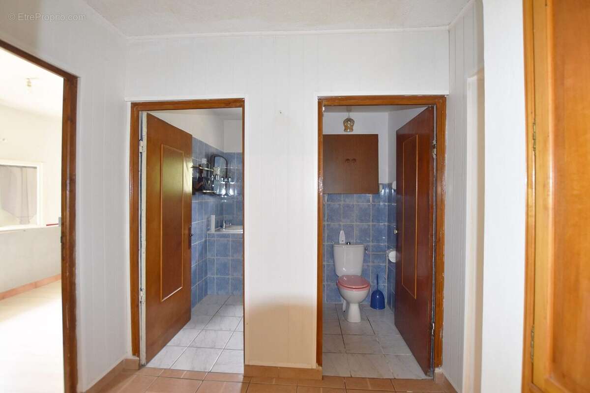 MAISON 1 : Dégagement  - Maison à BOUILLARGUES