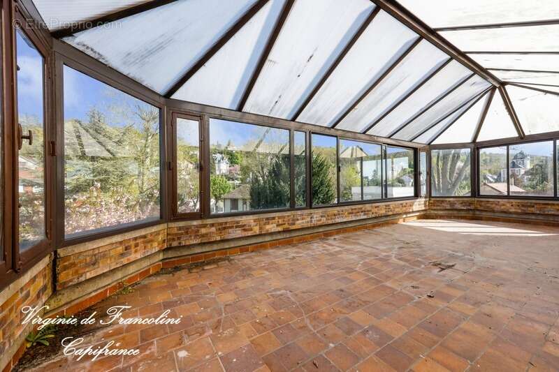 Maison à SAINT-MAUR-DES-FOSSES