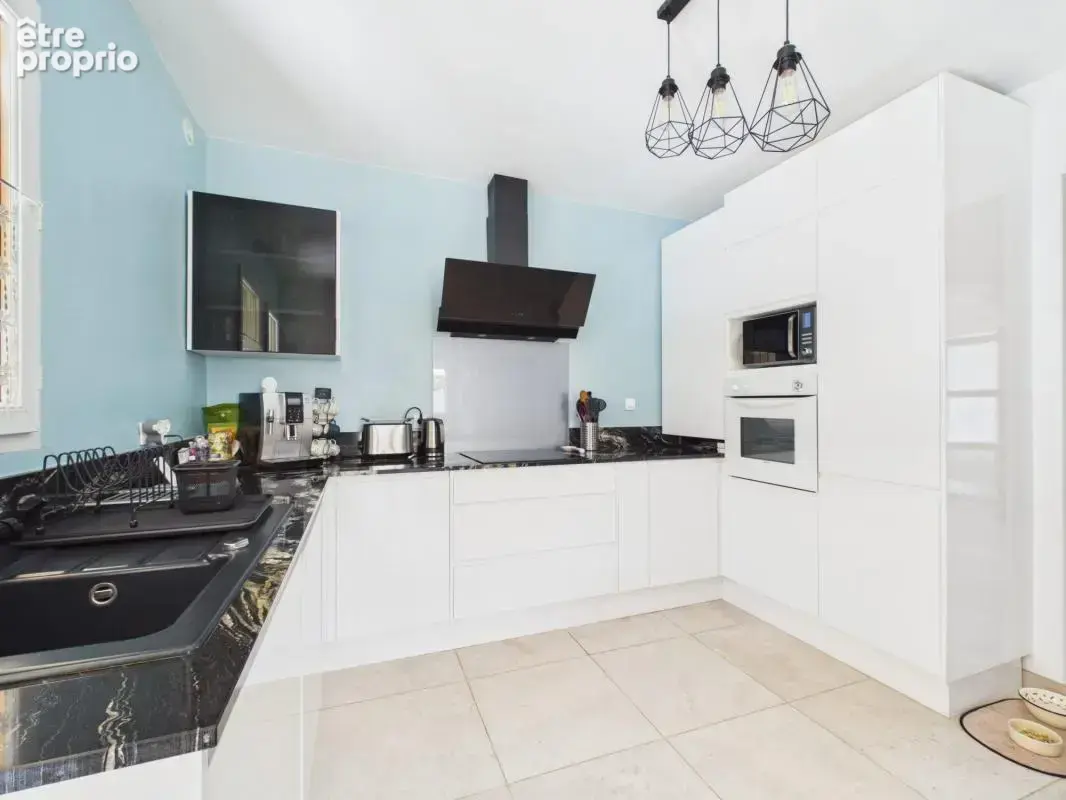 Exclusivité, jolie maison avec piscine, 4 chambres et prestatio - photo 10