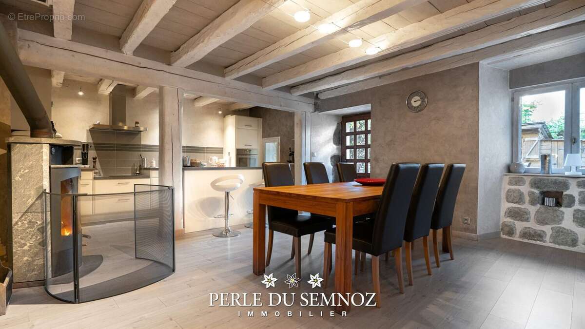 Maison à ALBY-SUR-CHERAN