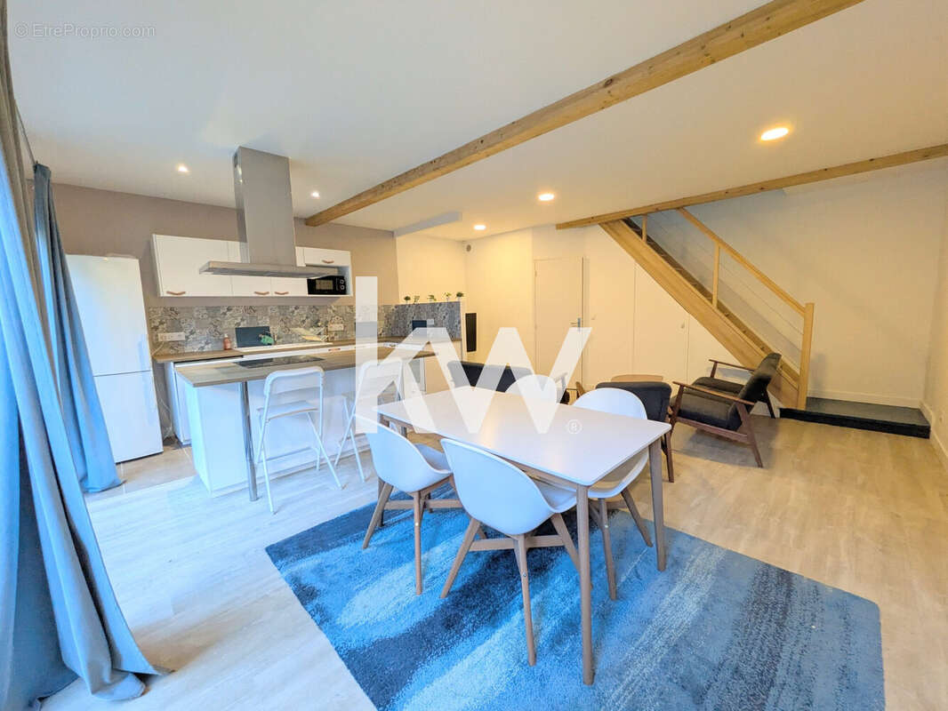 Appartement à SAINT-ETIENNE