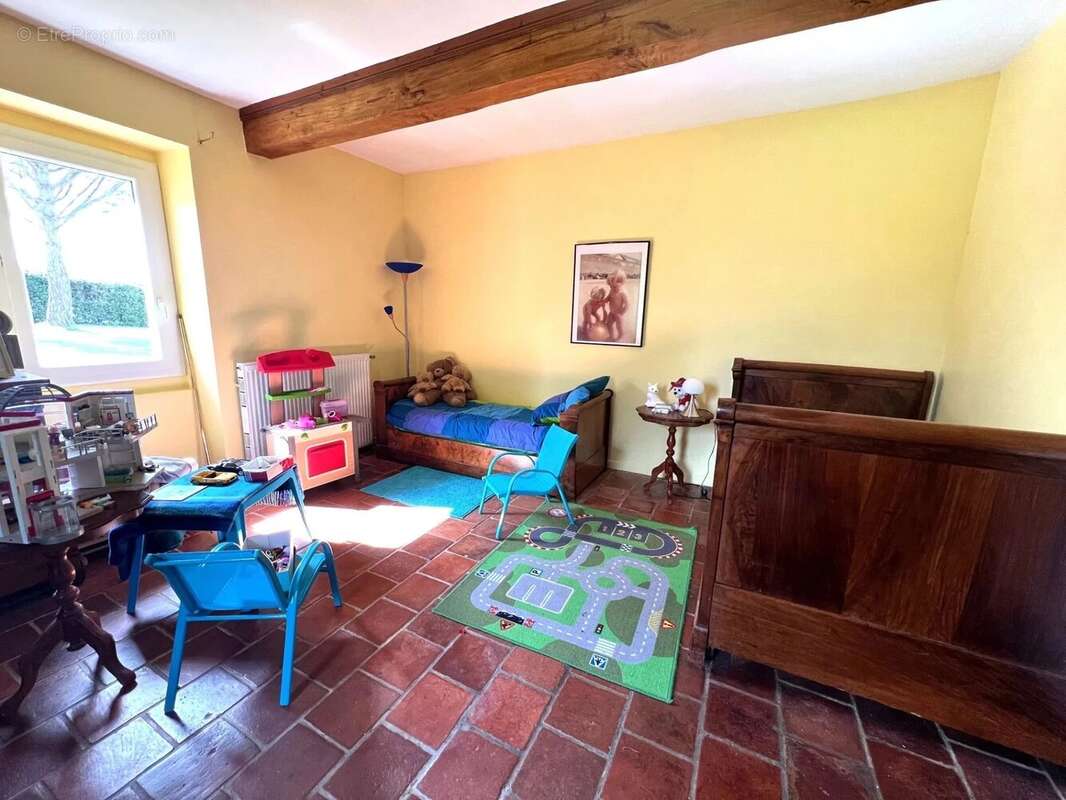 Maison à ESCORNEBOEUF