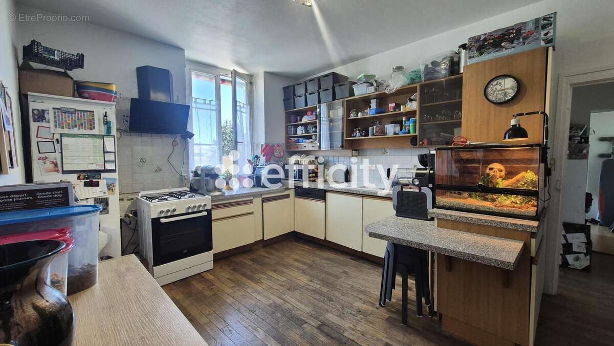 Maison 203 m² à Baule  - photo 2