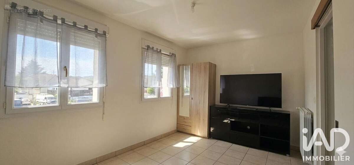 Photo 8 - Appartement à LIVRY-GARGAN