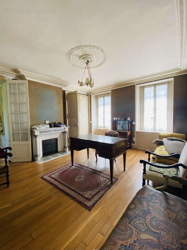 Maison à FONTAINEBLEAU