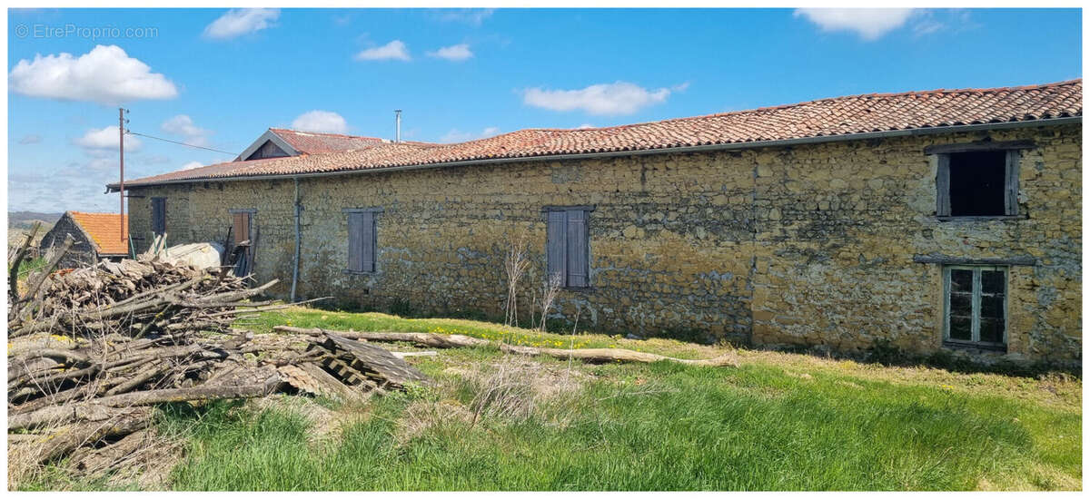 Maison à SAINT-ROMAIN-EN-GAL