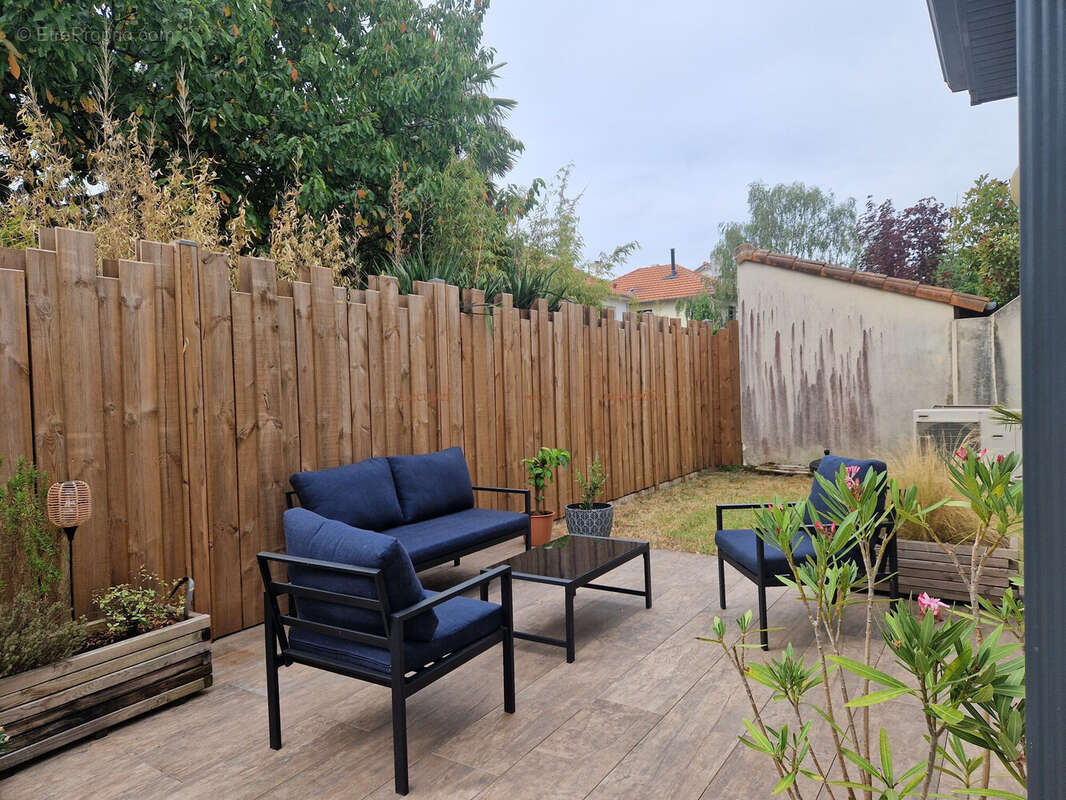 jardin terrasse - Maison à SAINT-SEBASTIEN-SUR-LOIRE