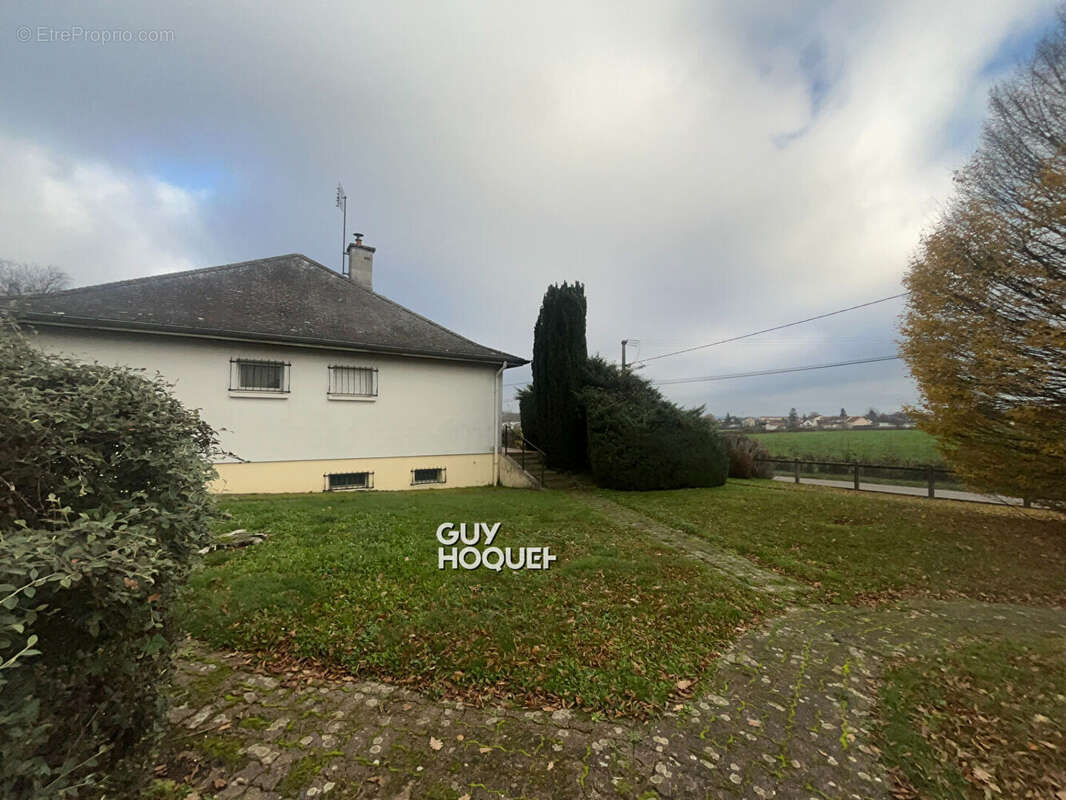 Maison à PARAY-LE-MONIAL